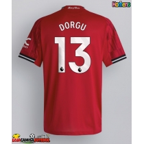 Camisa de Futebol Manchester United Patrick Dorgu #13 Equipamento Principal 2025-26 Manga Curta